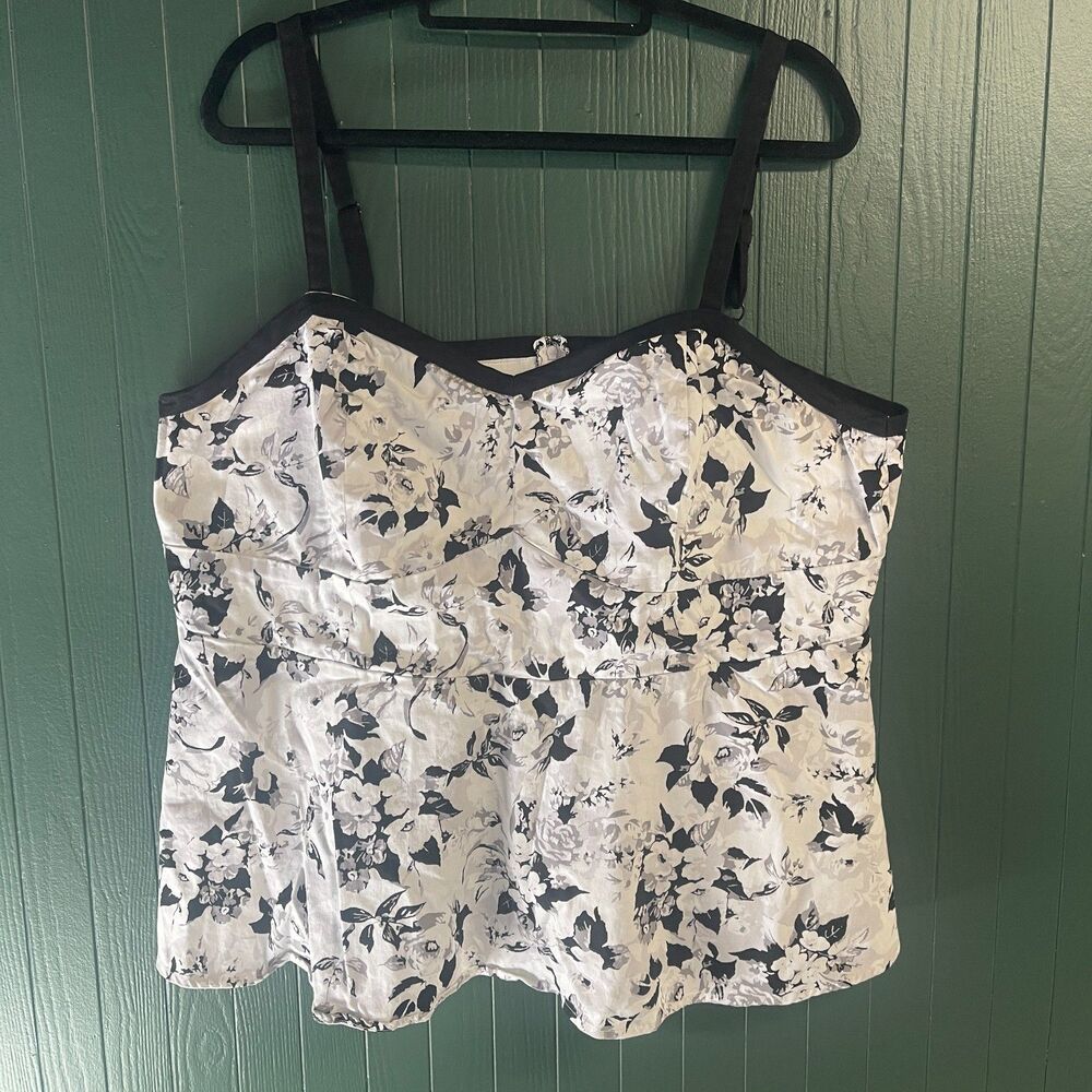 Torrid Plus Size Black & White Floral Print Cotton Babydoll Top – Size 3 (3X)